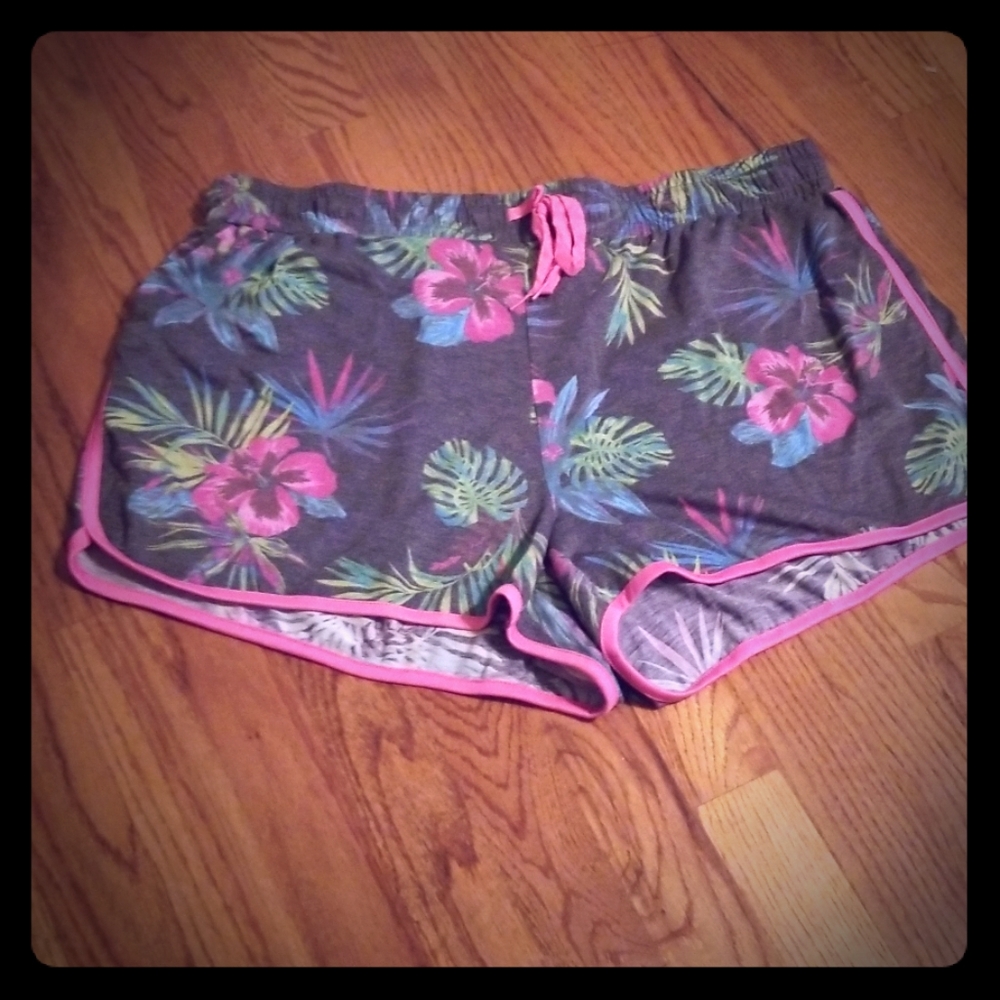 Lili Spirt Womens Shorts